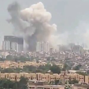 pakistanda havai fisek fabrikasinda patlama 34 yarali t9AxCzGX