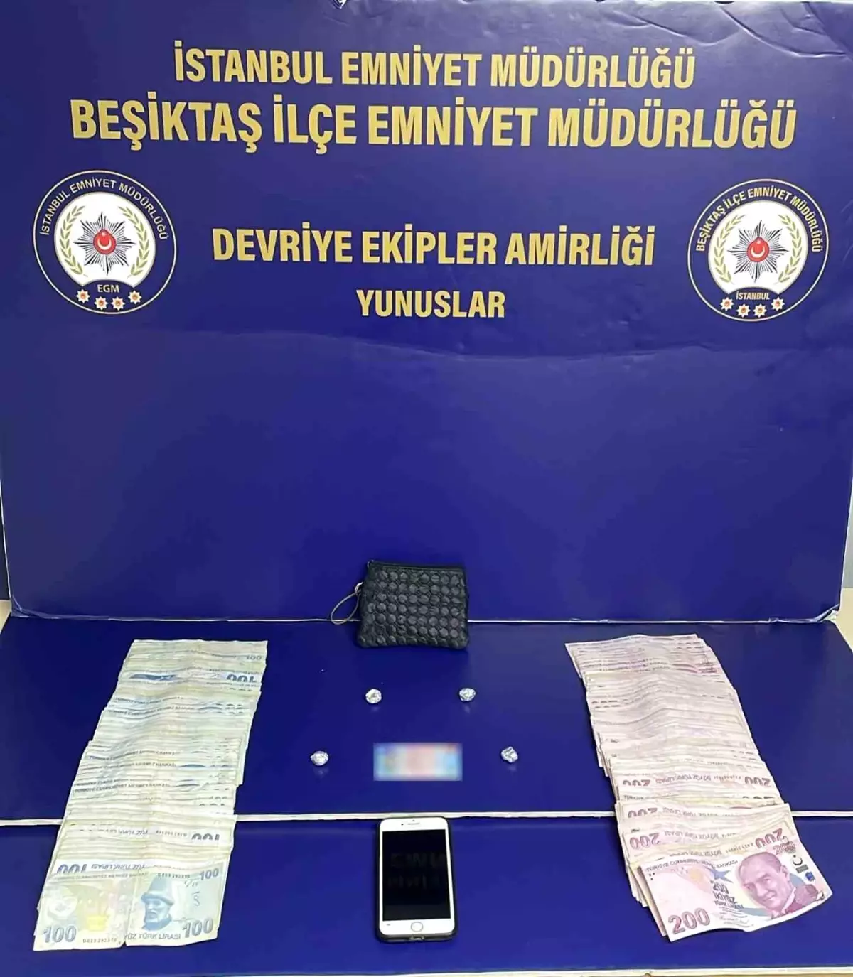 besiktasta motosikletten uyusturucu cikti XFgNH9TX