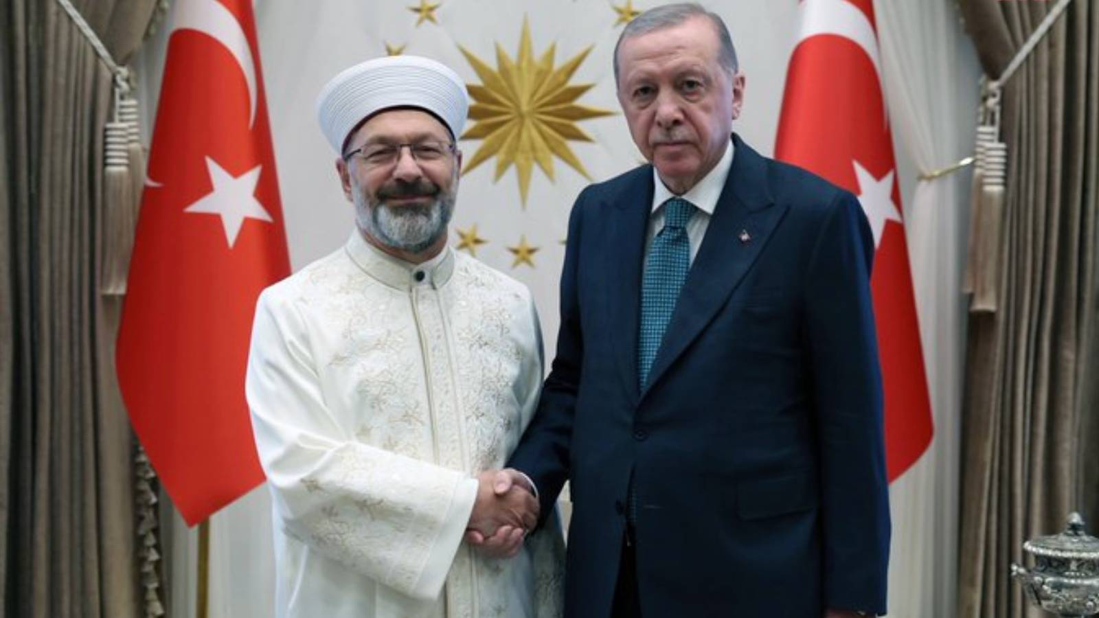 cumhurbaskani erdogan eski diyanet isleri baskani ali erbasi kabul etti AF9VBiNc