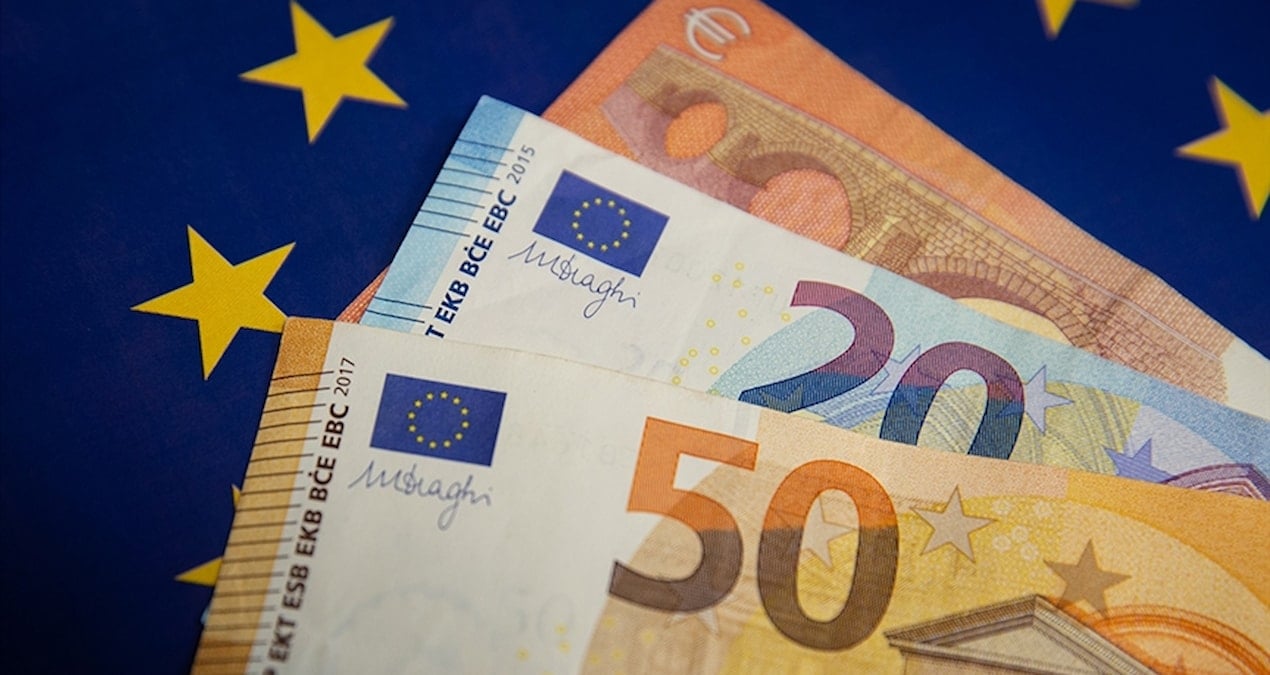 euro bolgesinden 124 milyar euro dis ticaret fazlasi tGsQ64wt