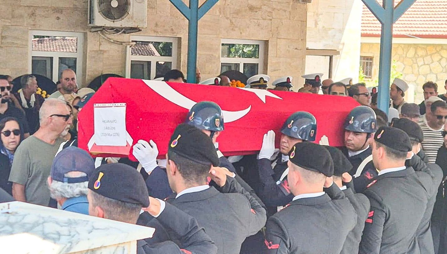 kazada hayatini kaybeden astsubay hasan kapci son yolculuguna ugurlandi nHxAR6BH