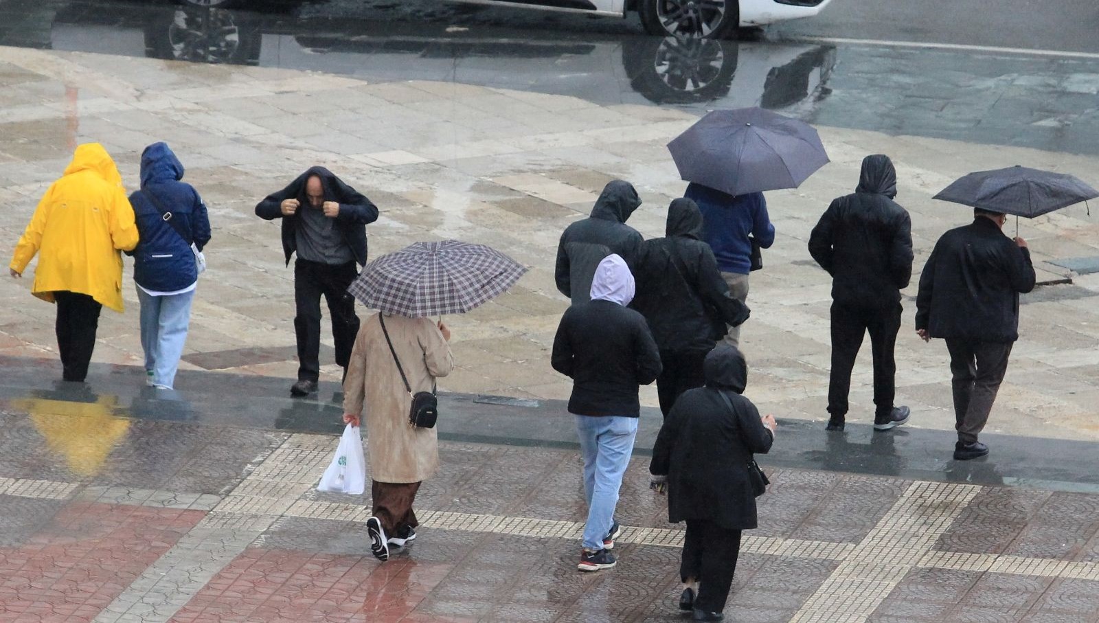 samsun ve cevreleri icin kuvvetli saganak uyarisi I3LM2quY
