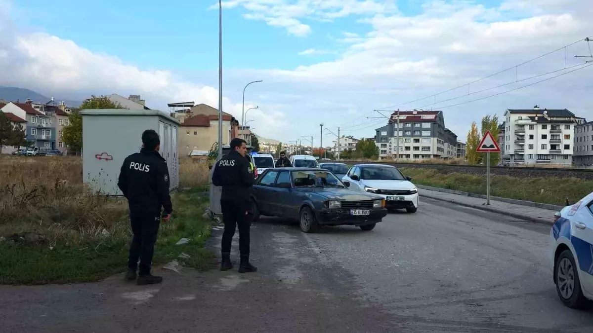 kutahyada otomobil carpmasi 2 yarali ytZuYA6i.jpg