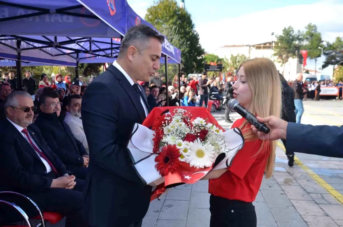 samsunda cumhuriyet bayrami coskuyla kutlandi LROrFqen.jpg