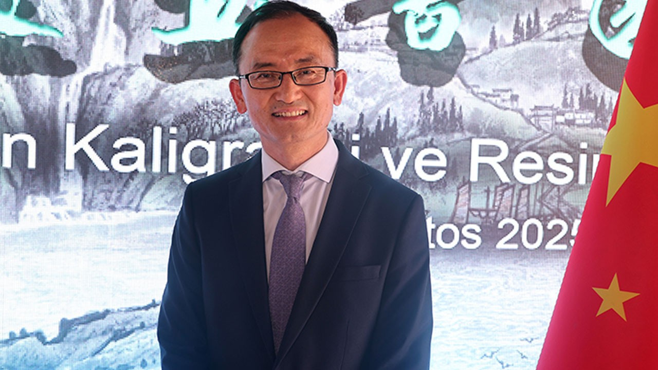 cin halk cumhuriyeti ankara buyukelcisi xuebin cinin kalkinmasinin yeni yol haritasi ve turkiye NWp4Gla8.jpg