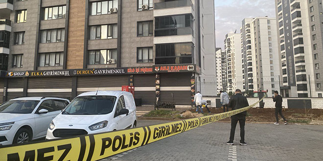 diyarbakirda iki grup arasinda cikan silahli kavgada 2 kisi oldu isveehk8.jpg