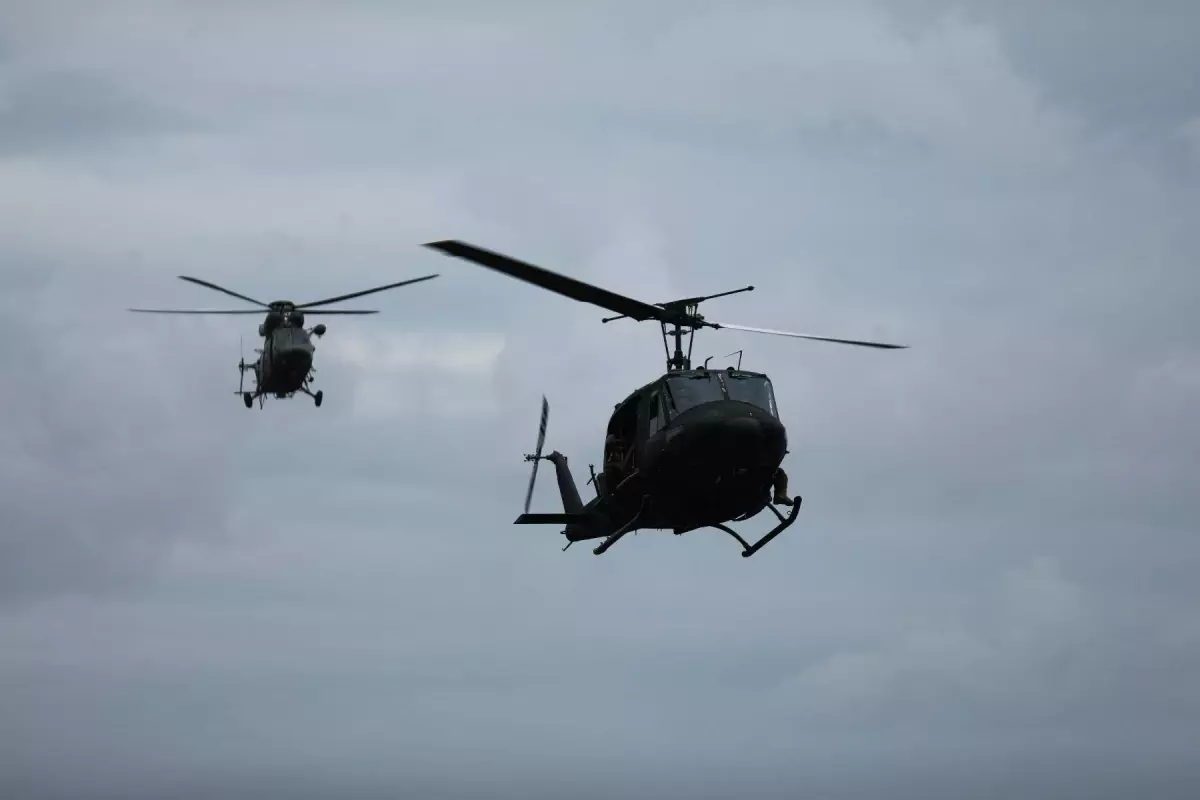 filipinlerde helikopter kazasi 6 olu LqLi7fMV.jpg