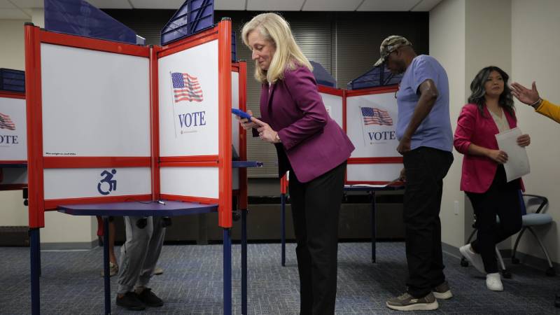 secilmesinin uzerinden 1 yil gecti trumpin ilk buyuk sinavi bugun secim sonuclari abdye dair ne soyleyecek cumhuriyetcileri ne bekliyor bN9cTuBE.jpg