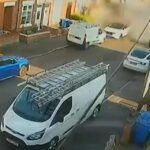 sevgilisi-tarafindan-evden-kovulan-adam-evi-havaya-ucurdu-rgTwnFQ7