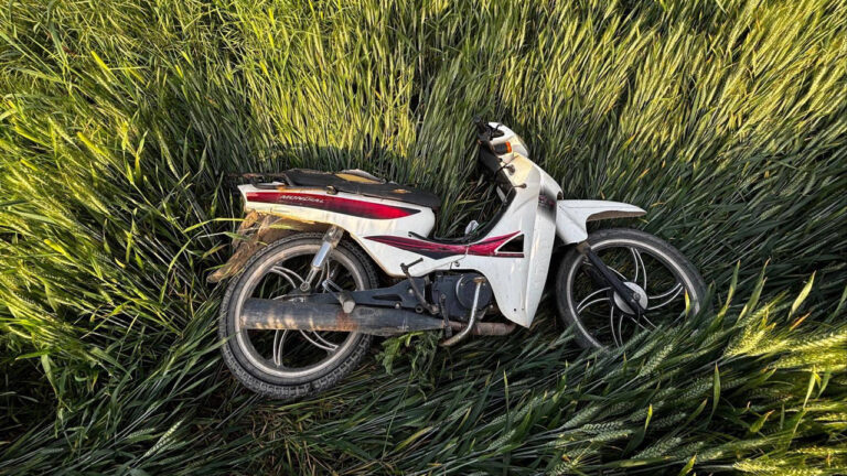 bilecikte-motosiklet-kontrolden-cikti-2-yarali-JZY8Px3v